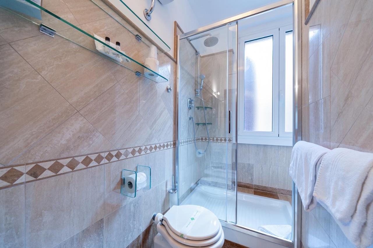 La Dolce Vita Barberini روما المظهر الخارجي الصورة