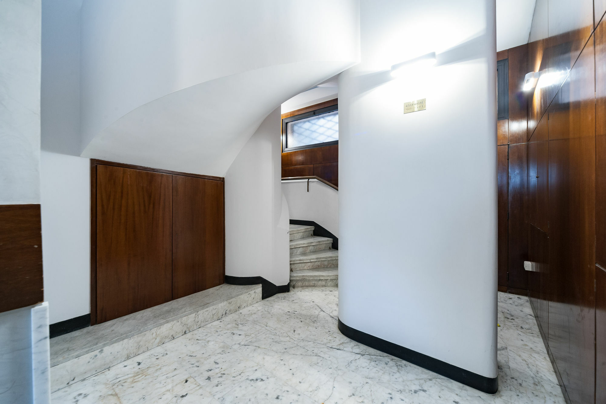 La Dolce Vita Barberini روما المظهر الخارجي الصورة